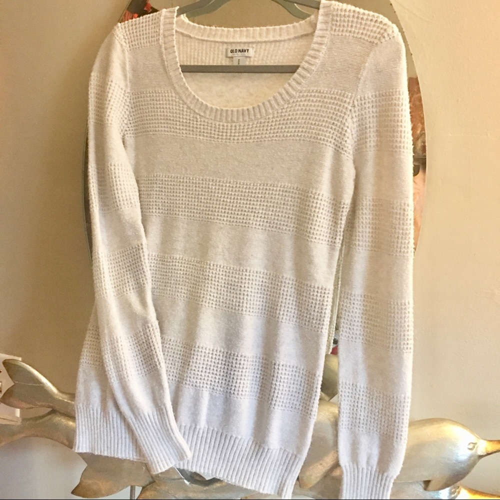 OLD NAVY SWEATER